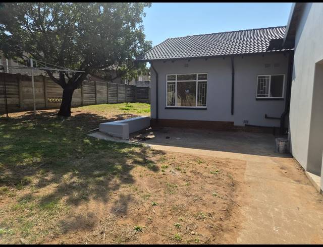 4 BEDROOM HOUSE FOR SALE IN GEELHOUTPARK